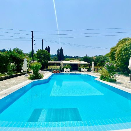 Villa Rosalia Apartments & Studios With Pool By Hotelius Corfu  Extérieur photo