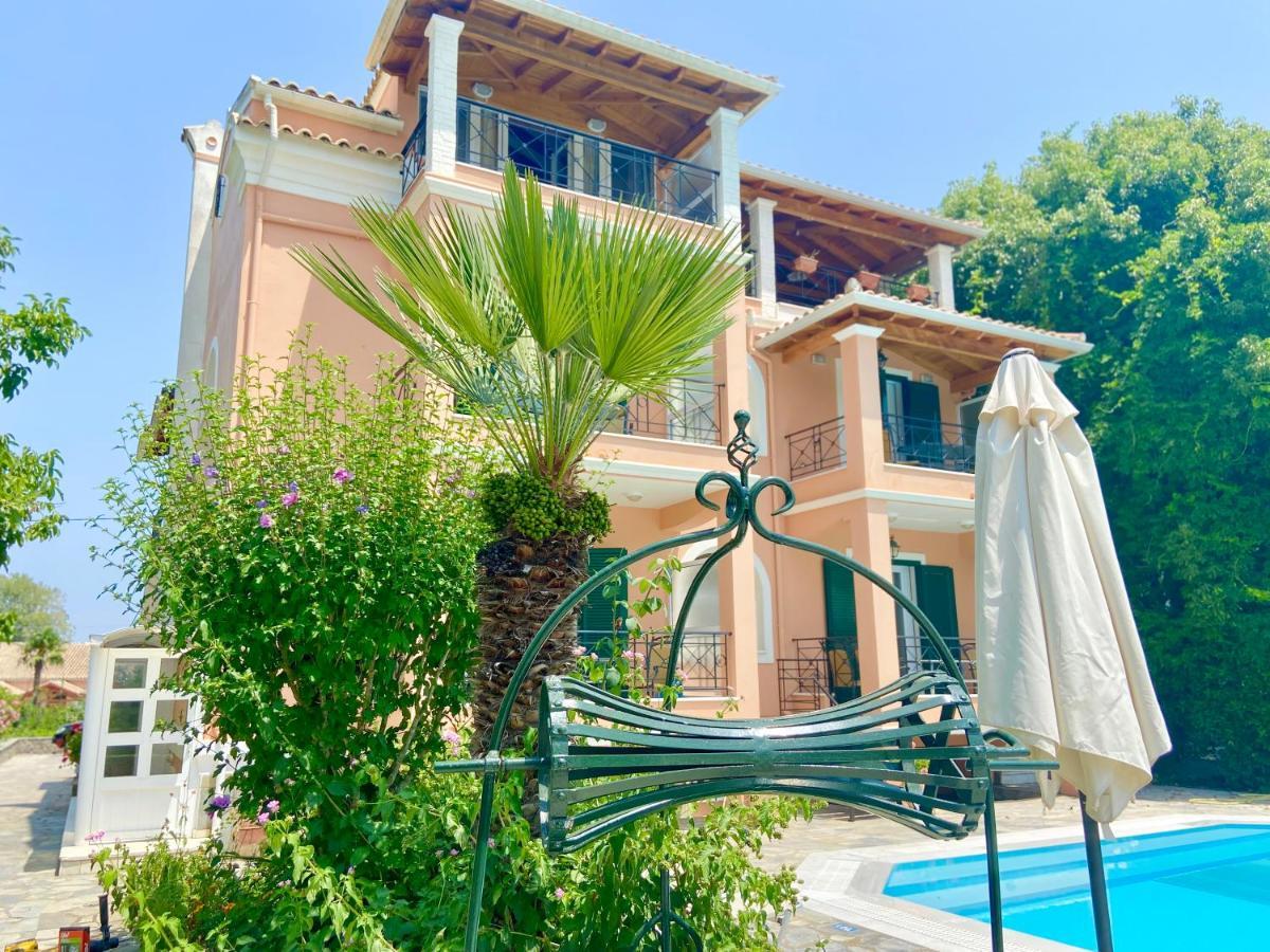 Villa Rosalia Apartments & Studios With Pool By Hotelius Corfu  Extérieur photo